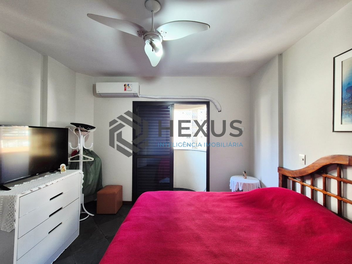 Foto 12 de Apartamento com varanda vista mar e lazer a 1 quadra da praia nas Pitangueiras, Guarujá