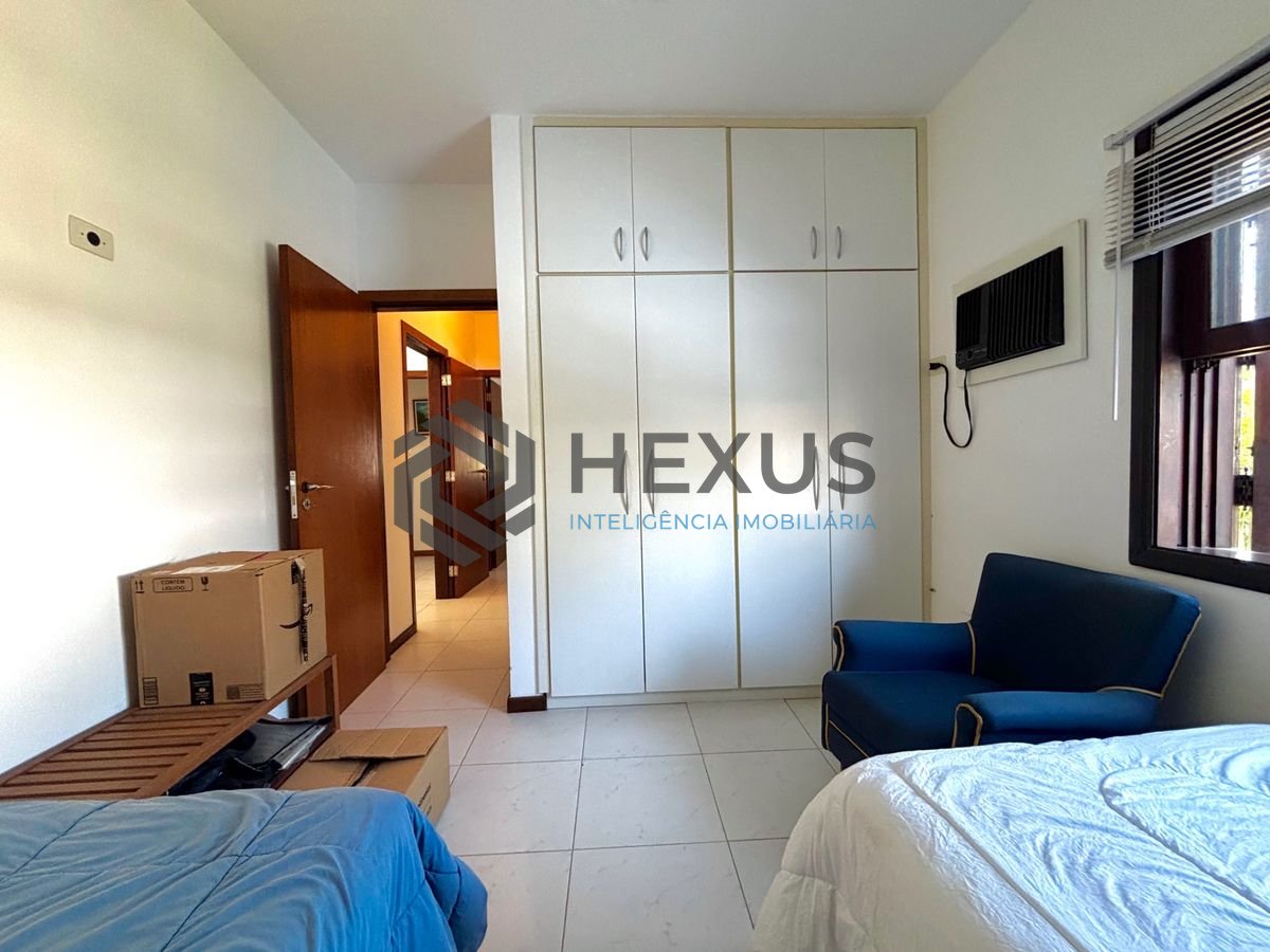 Foto 56 de Casa reformada com piscina e área gourmet no Jardim Acapulco, Guarujá