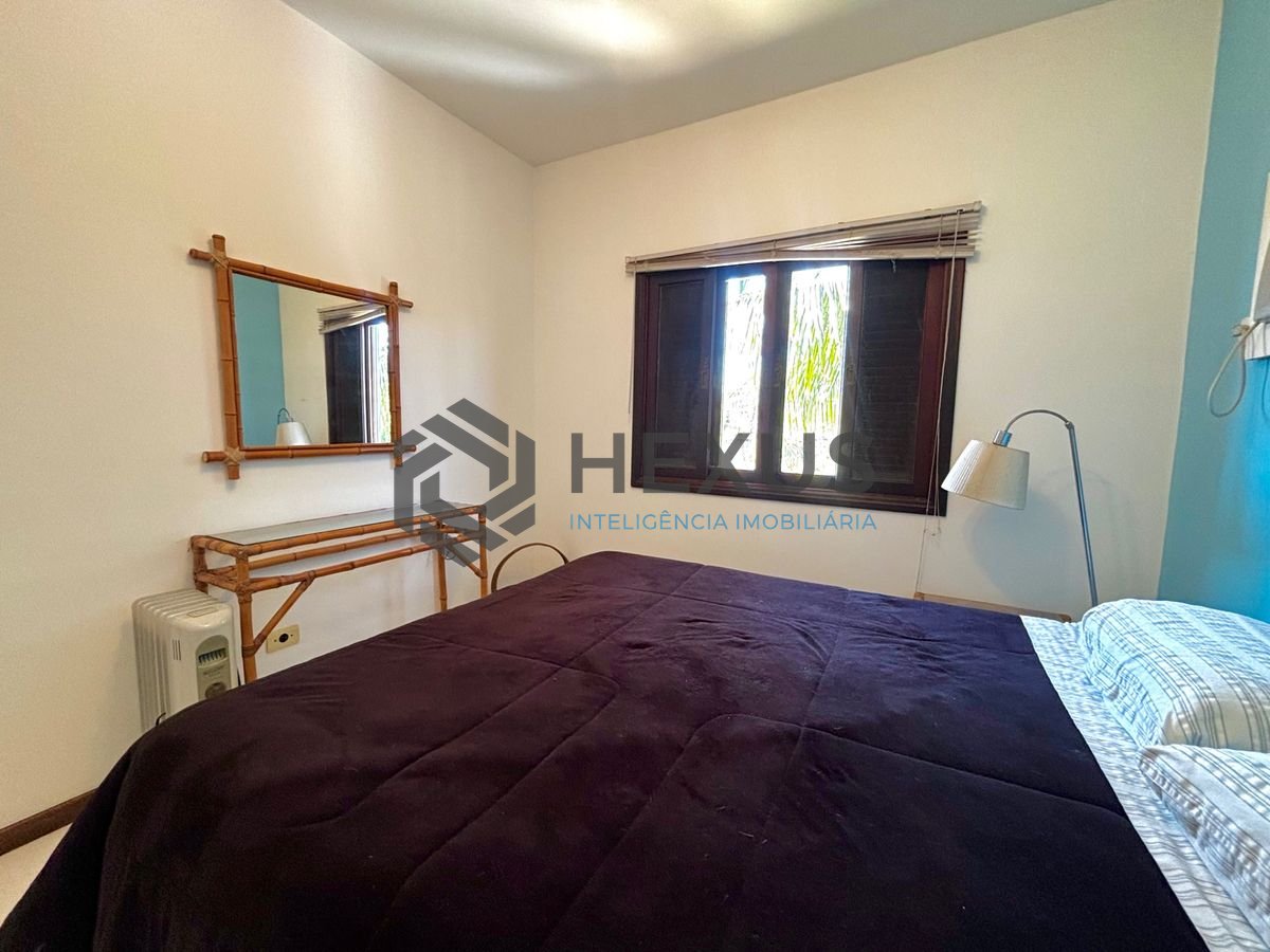 Foto 51 de Casa reformada com piscina e área gourmet no Jardim Acapulco, Guarujá