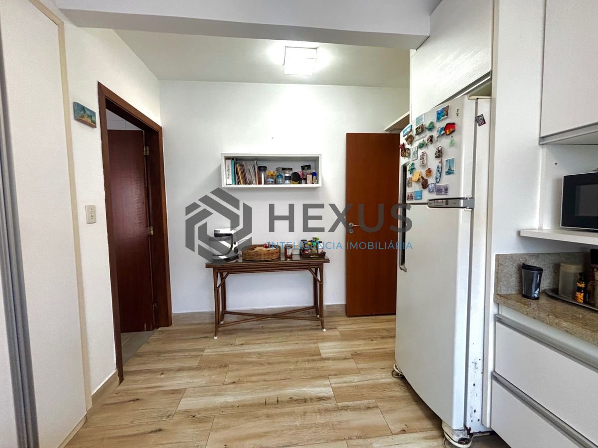 Foto 24 de Casa reformada com piscina e área gourmet no Jardim Acapulco, Guarujá