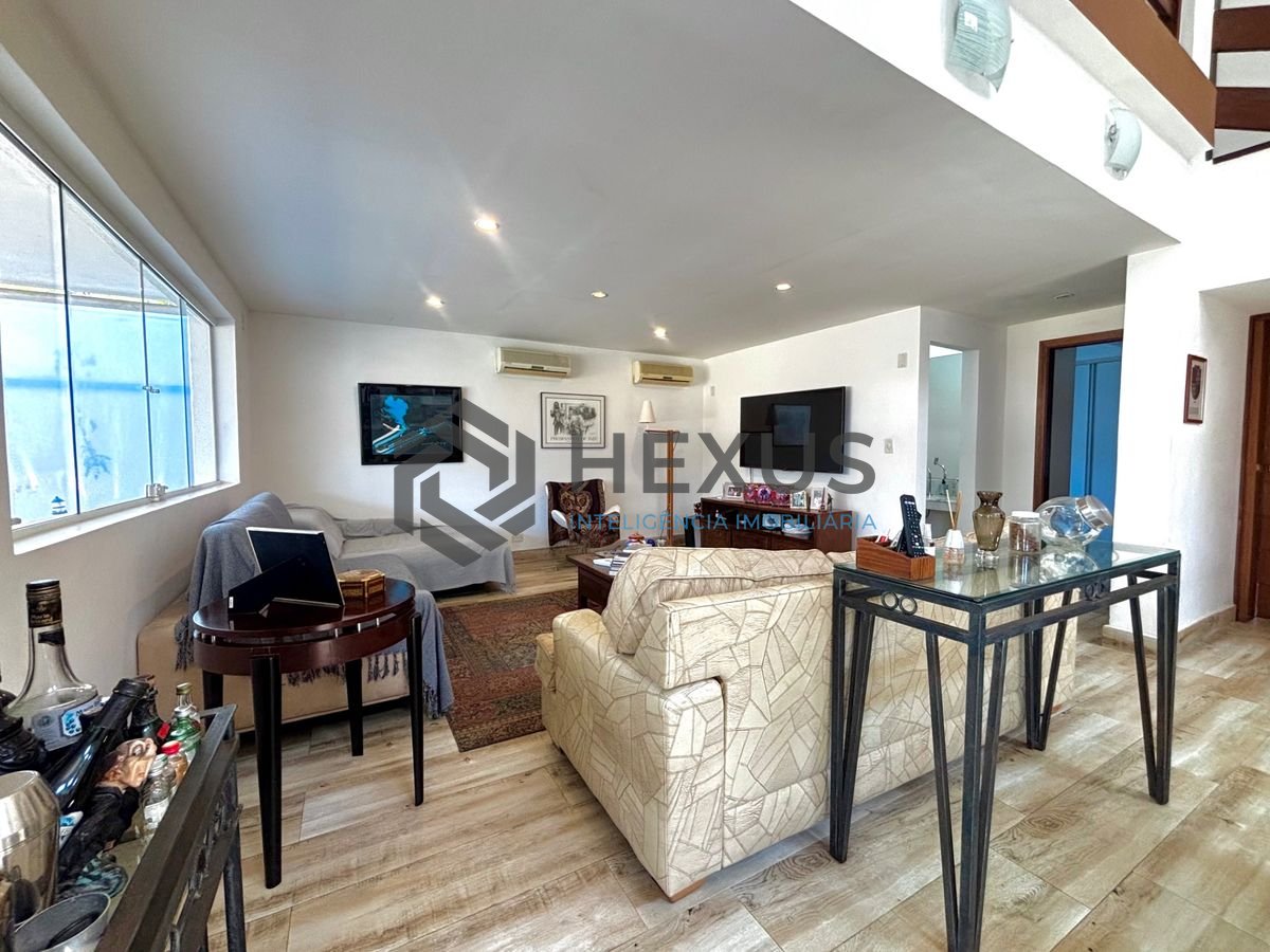 Foto 18 de Casa reformada com piscina e área gourmet no Jardim Acapulco, Guarujá