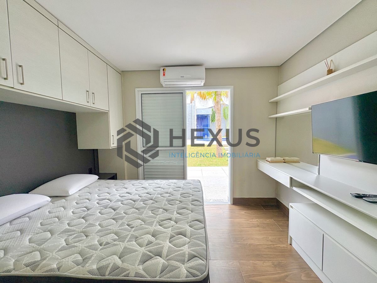 Foto 23 de Casa reformada com piscina e área gourmet no Jardim Acapulco, Guarujá