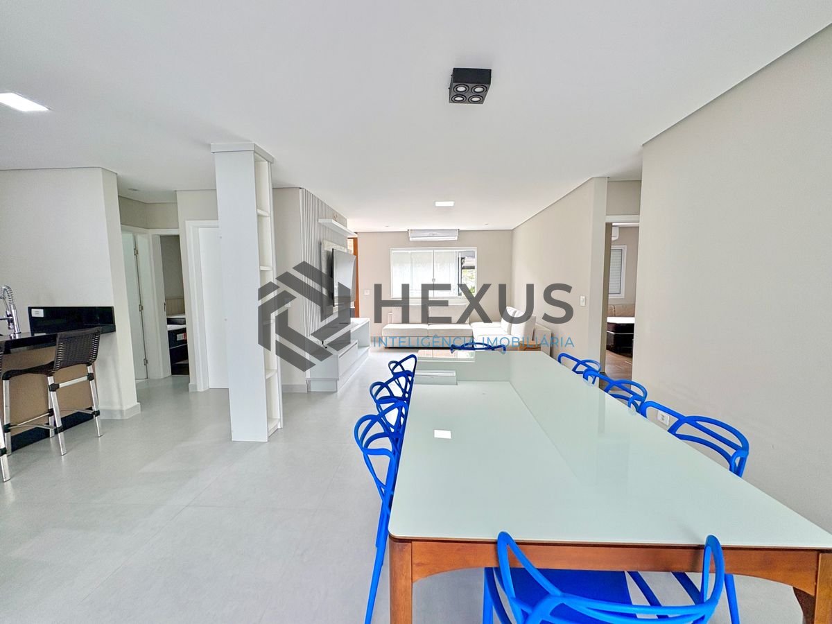 Foto 13 de Casa reformada com piscina e área gourmet no Jardim Acapulco, Guarujá