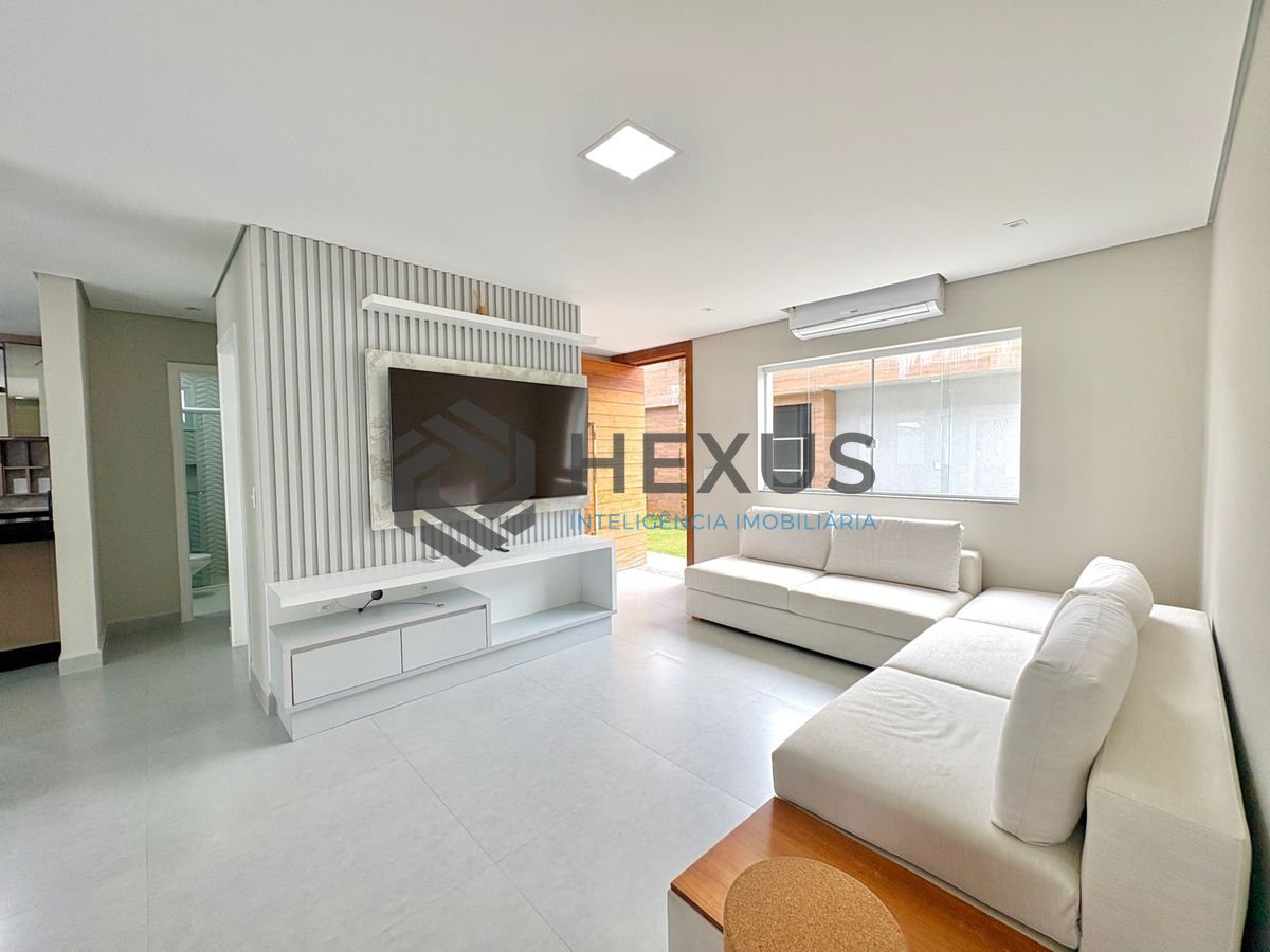Foto 10 de Casa reformada com piscina e área gourmet no Jardim Acapulco, Guarujá