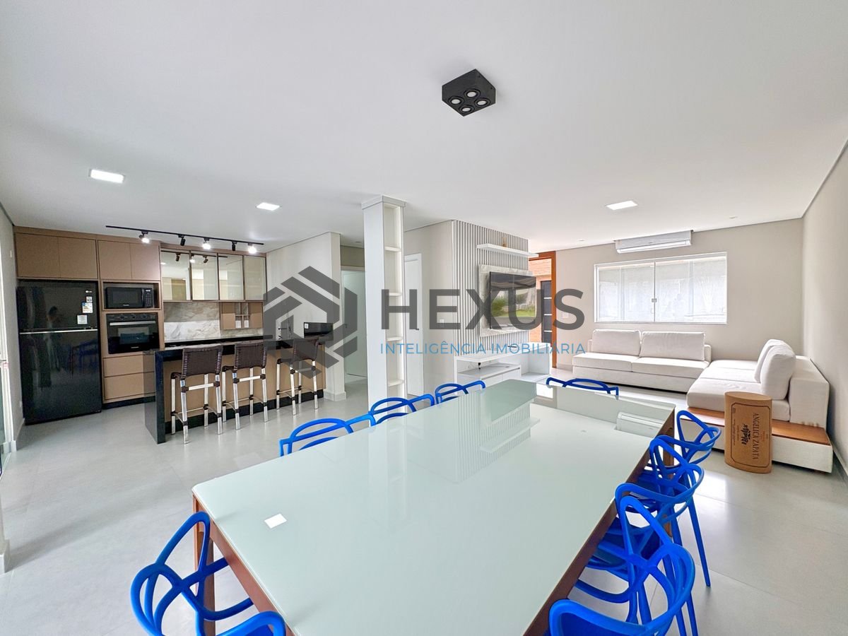 Foto 12 de Casa reformada com piscina e área gourmet no Jardim Acapulco, Guarujá