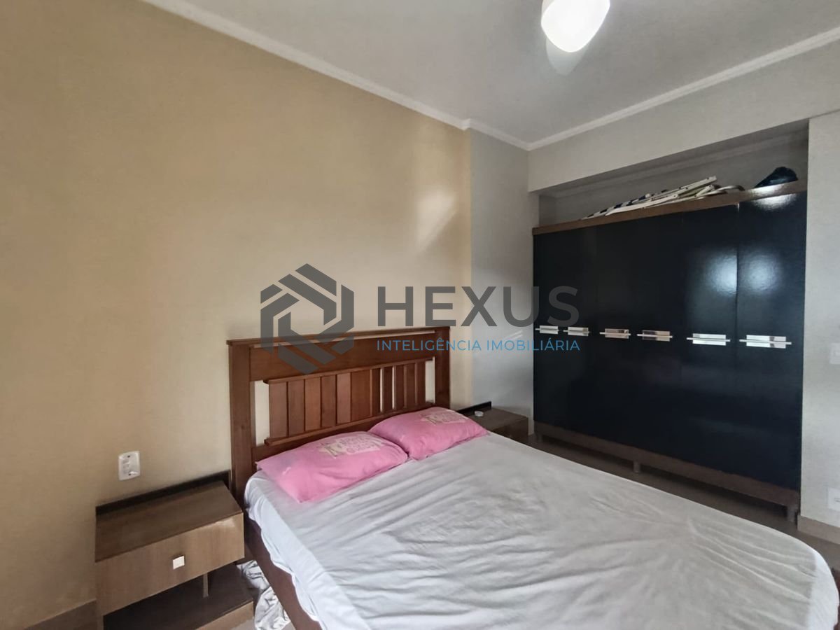 Foto 15 de Apartamento com varanda e lazer na Enseada, Guarujá