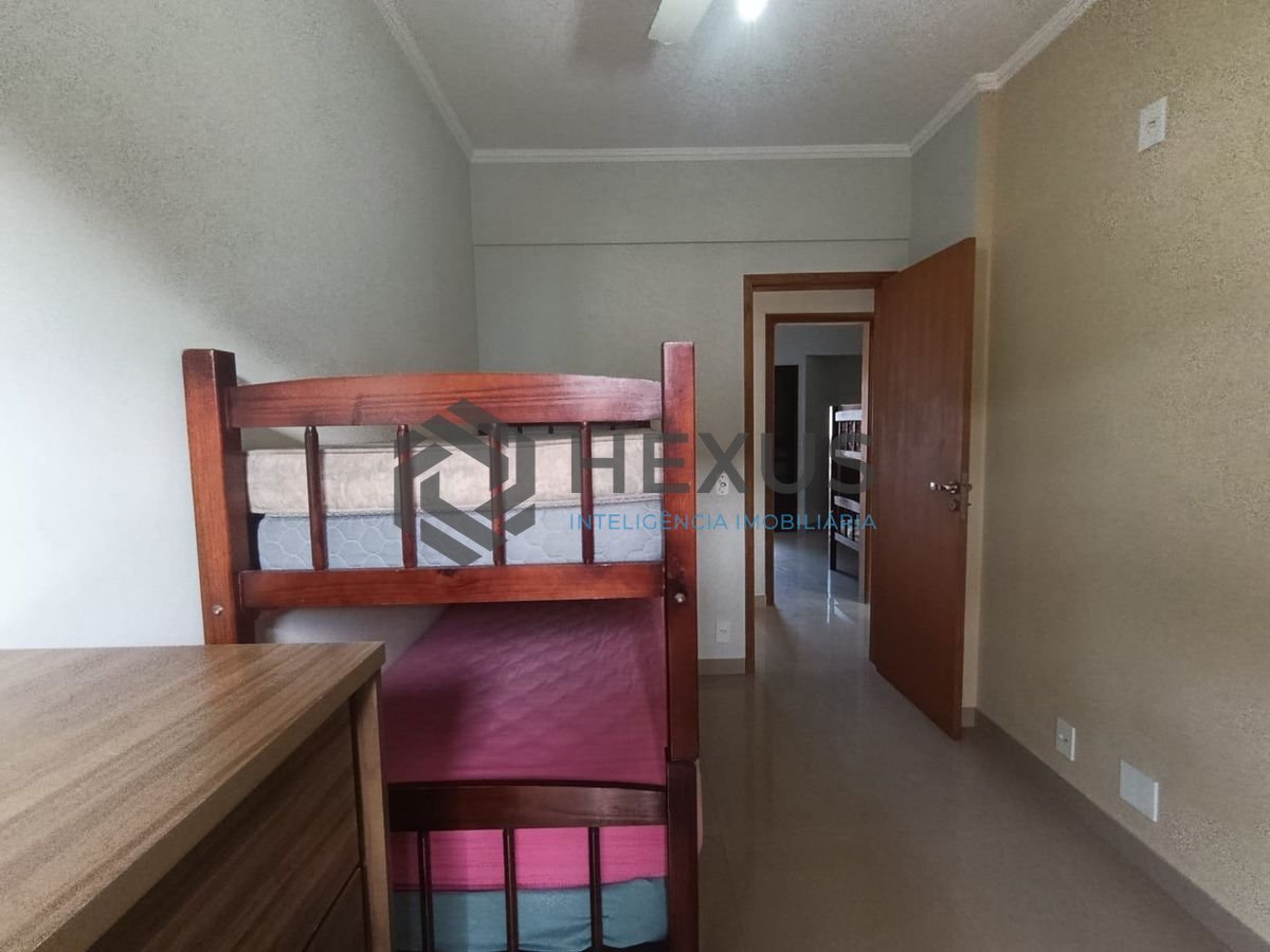 Foto 13 de Apartamento com varanda e lazer na Enseada, Guarujá