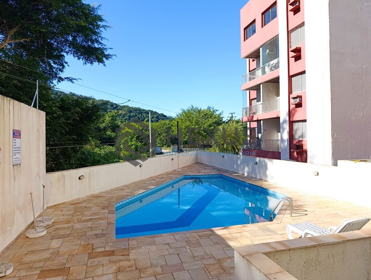 Foto 29 de Apartamento reformado com varanda e lazer a 300m da praia na região do Tortugas na Enseada, Guarujá