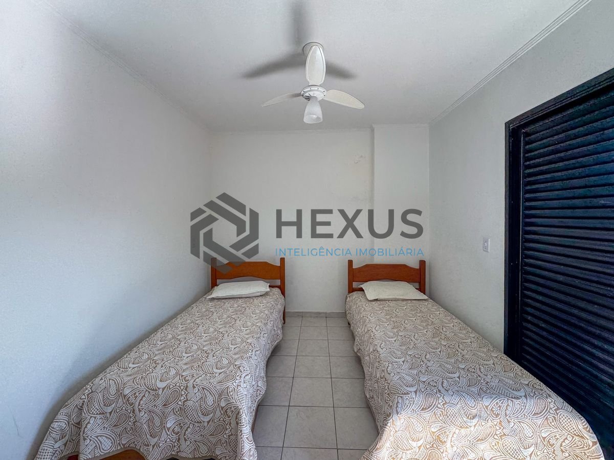 Foto 13 de Apartamento com varanda vista mar e lazer a 200m da praia no Jardim Astúrias, Guarujá