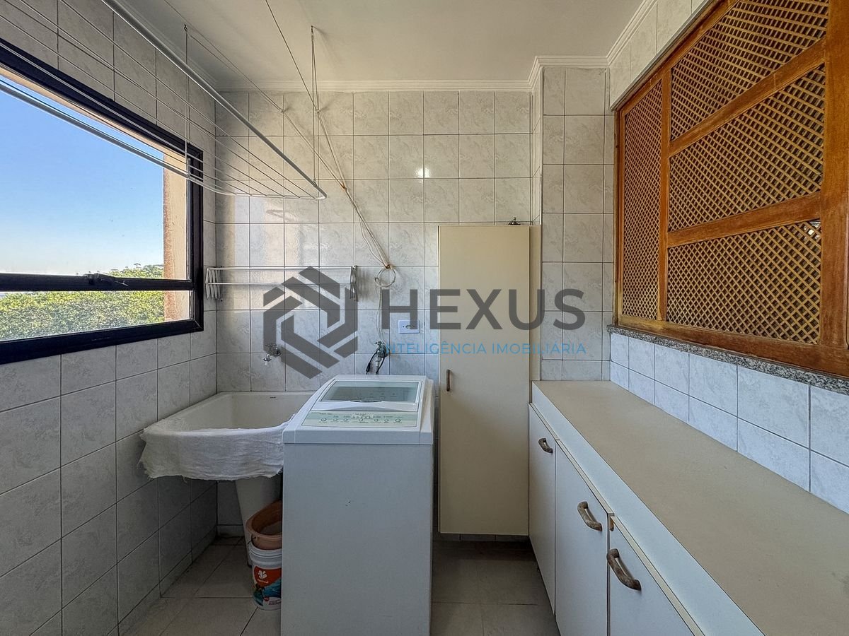 Foto 27 de Apartamento com varanda vista mar e lazer a 200m da praia no Jardim Astúrias, Guarujá
