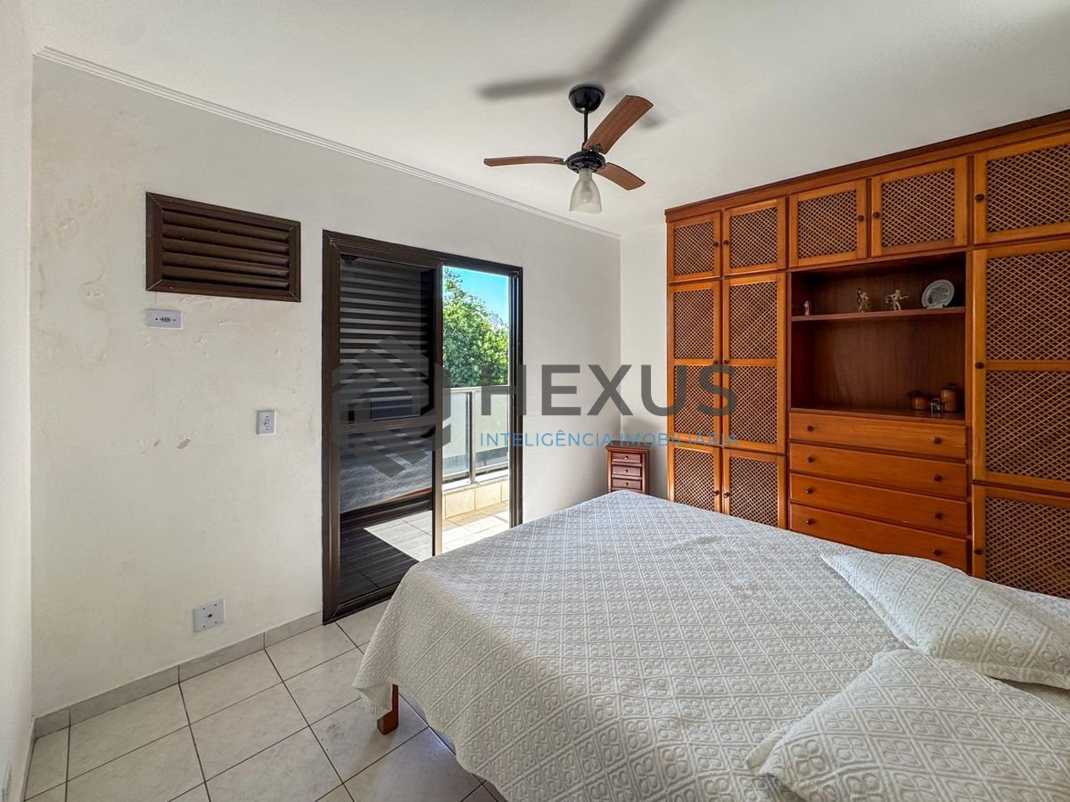 Foto 17 de Apartamento com varanda vista mar e lazer a 200m da praia no Jardim Astúrias, Guarujá