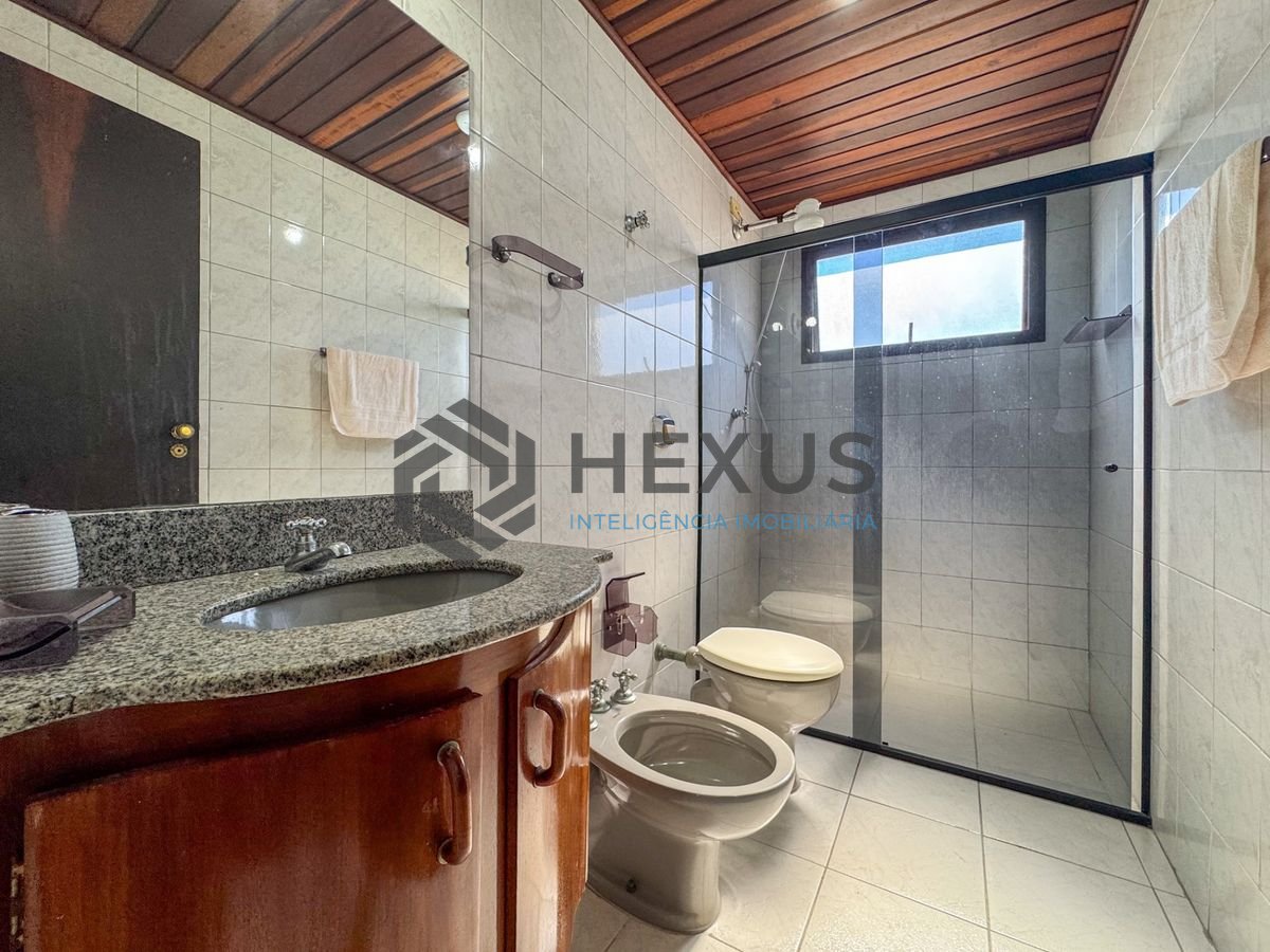 Foto 21 de Apartamento com varanda vista mar e lazer a 200m da praia no Jardim Astúrias, Guarujá