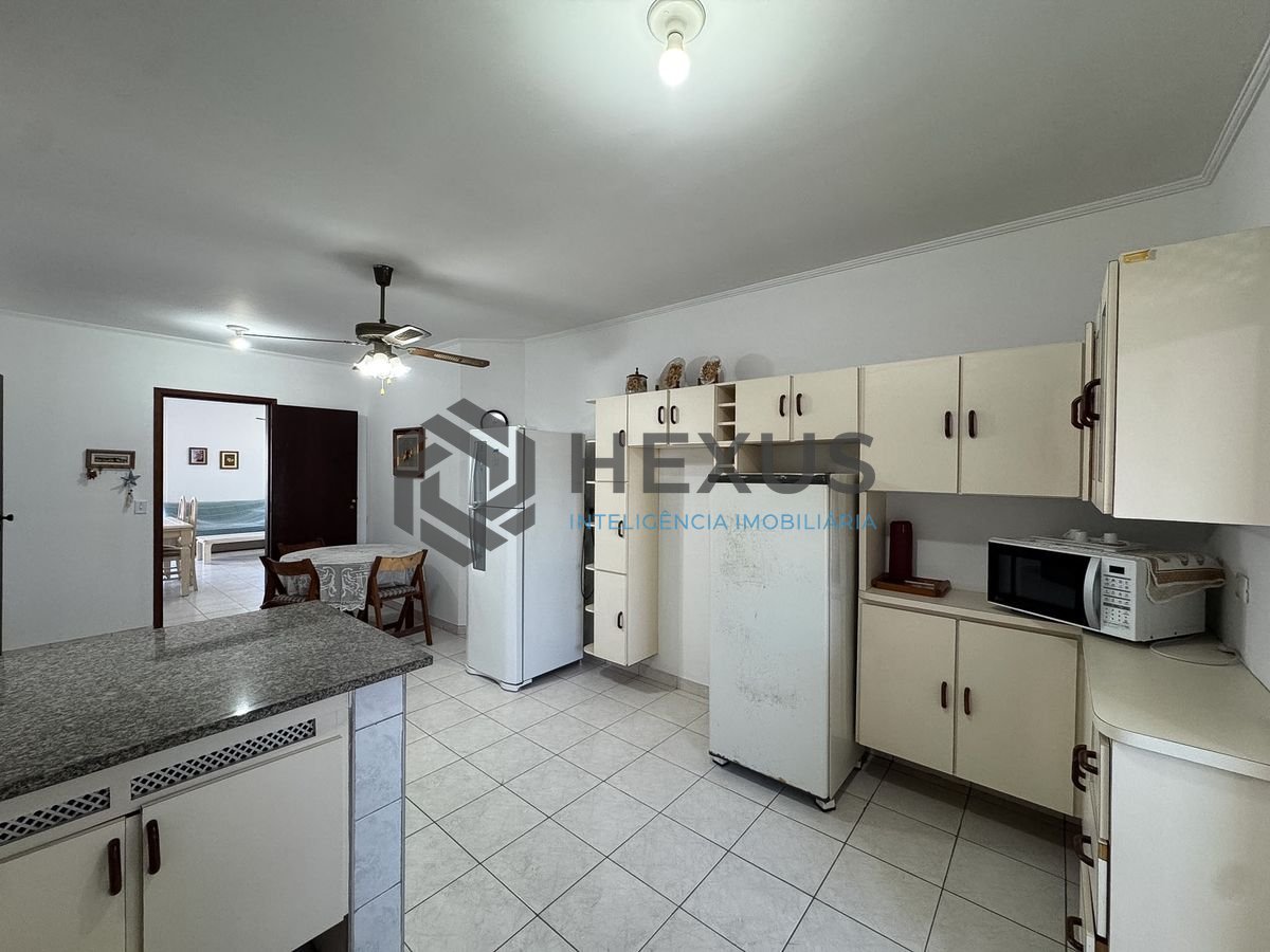 Foto 25 de Apartamento com varanda vista mar e lazer a 200m da praia no Jardim Astúrias, Guarujá
