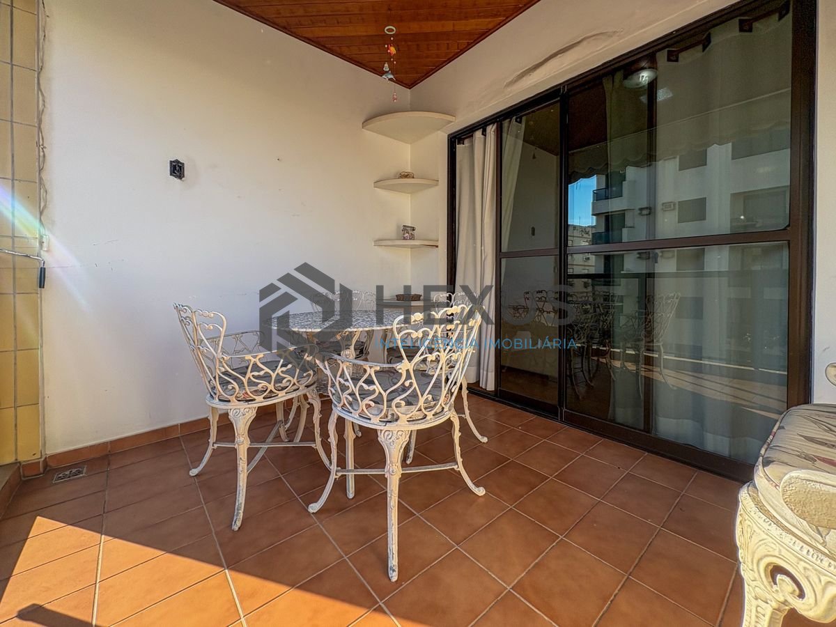 Foto 8 de Apartamento com varanda e lazer a 200m da praia na Enseada, Guarujá