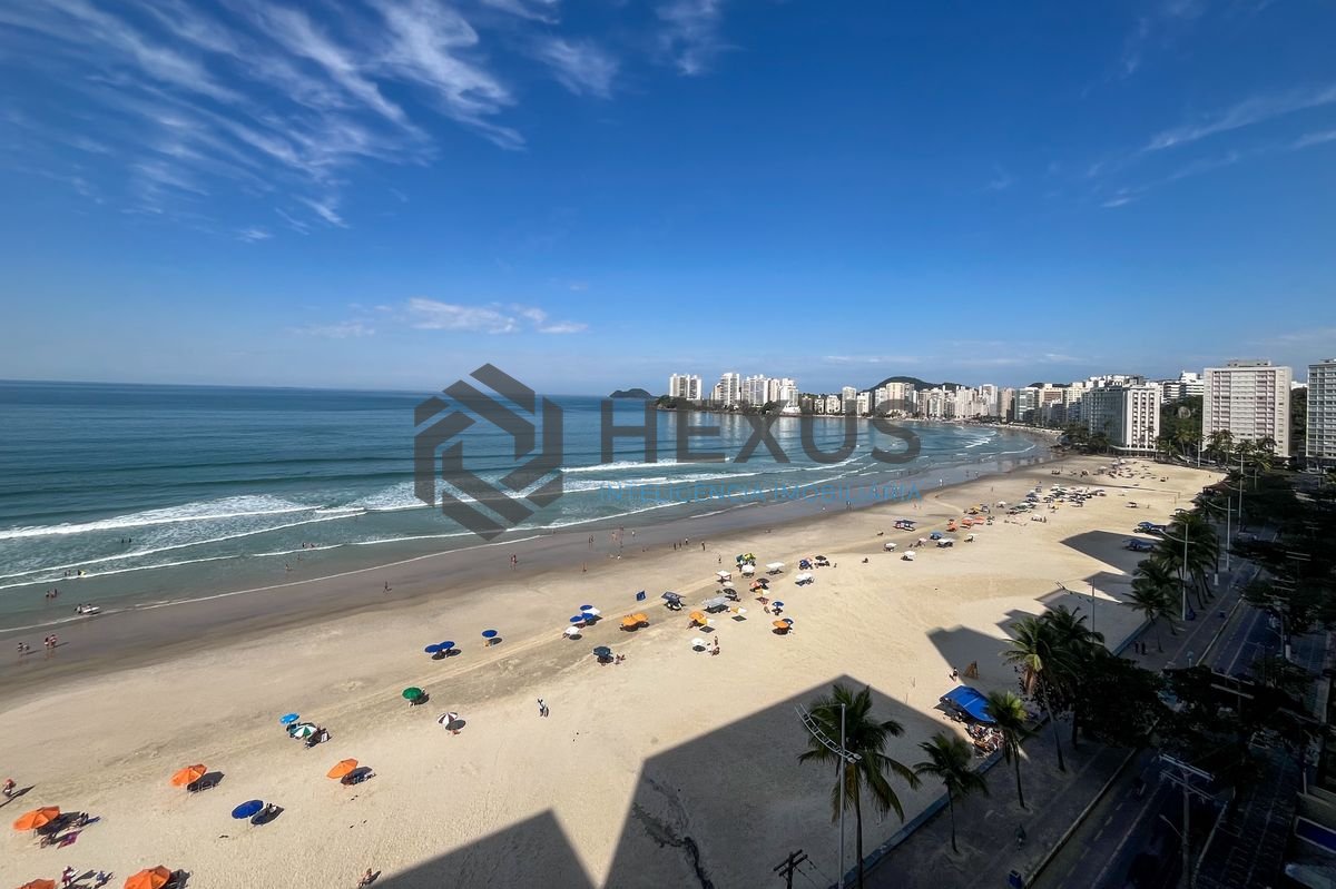 Foto 14 de Apartamento reformado frente mar com varanda vista mar nas Pitangueiras, Guarujá