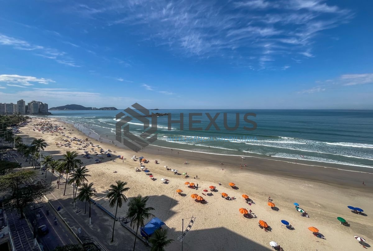 Foto 12 de Apartamento reformado frente mar com varanda vista mar nas Pitangueiras, Guarujá