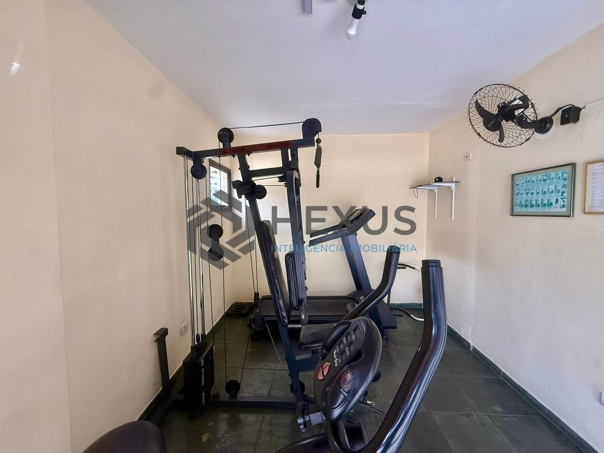 Foto 29 de Apartamento reformado com varanda vista mar e lazer a 350m da praia na região do Tejereba na Enseada, Guarujá
