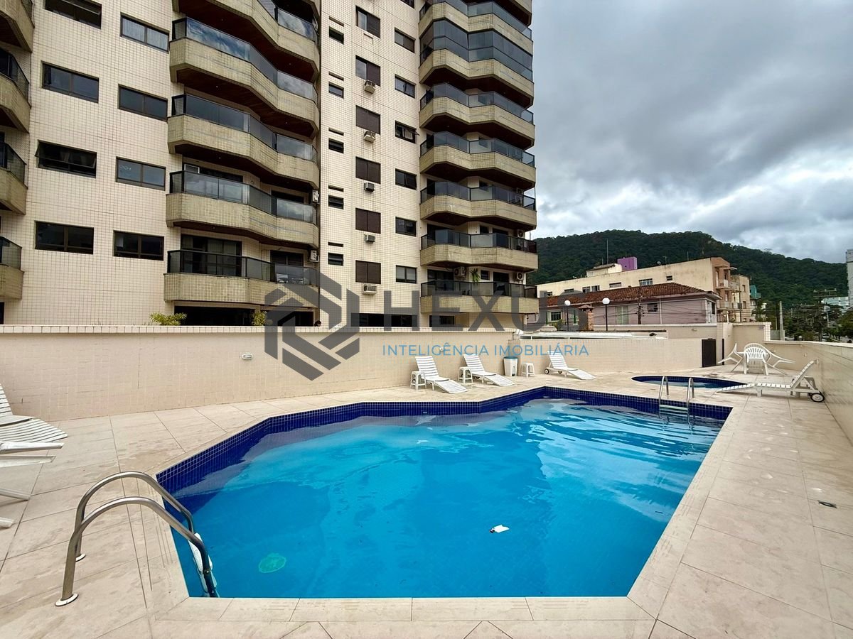 Foto 27 de Apartamento reformado com varanda vista mar e lazer a 350m da praia na região do Tejereba na Enseada, Guarujá