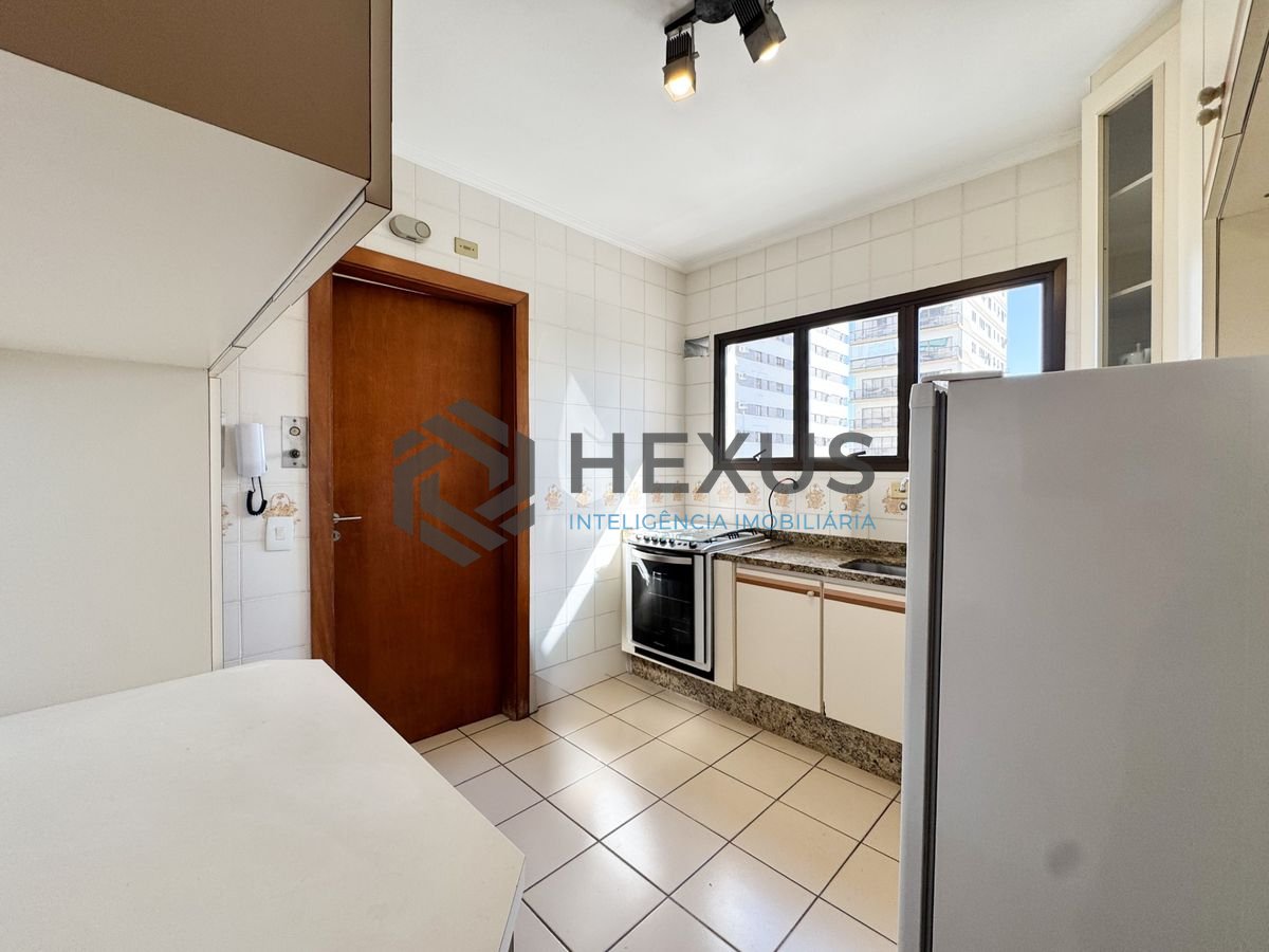 Foto 32 de Apartamento com varanda vista mar e lazer na região da Vila Alzira no Jardim Astúrias, Guarujá