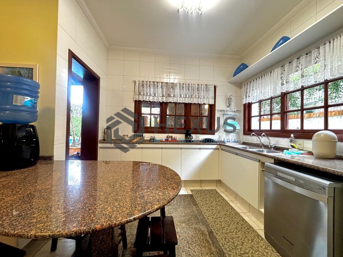 Foto 51 de Casa reformada com piscina e área gourmet no Jardim Acapulco, Guarujá