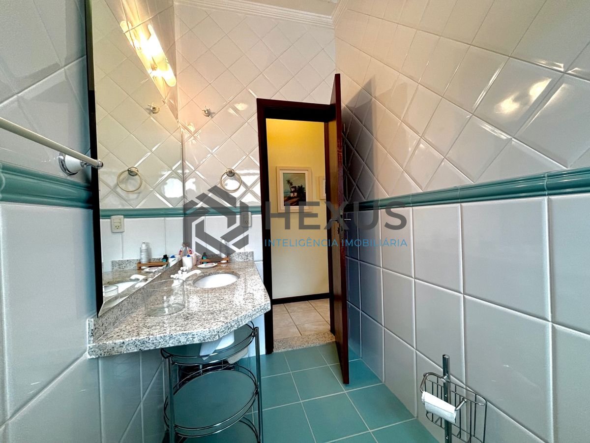 Foto 34 de Casa reformada com piscina e área gourmet no Jardim Acapulco, Guarujá
