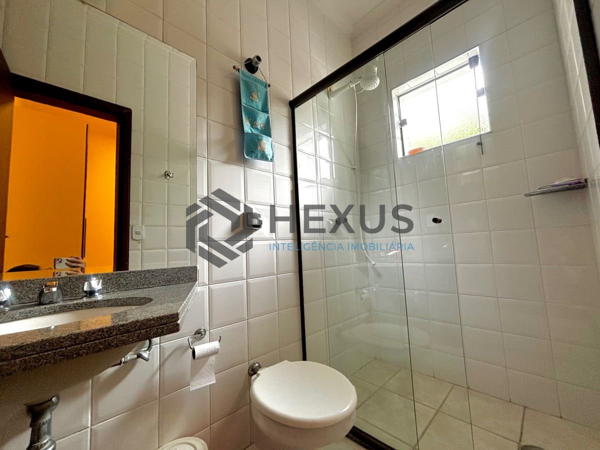 Foto 44 de Casa reformada com piscina e área gourmet no Jardim Acapulco, Guarujá