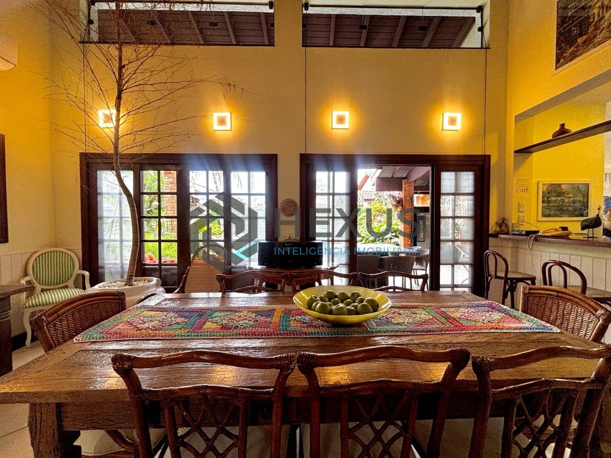 Foto 21 de Casa reformada com piscina e área gourmet no Jardim Acapulco, Guarujá