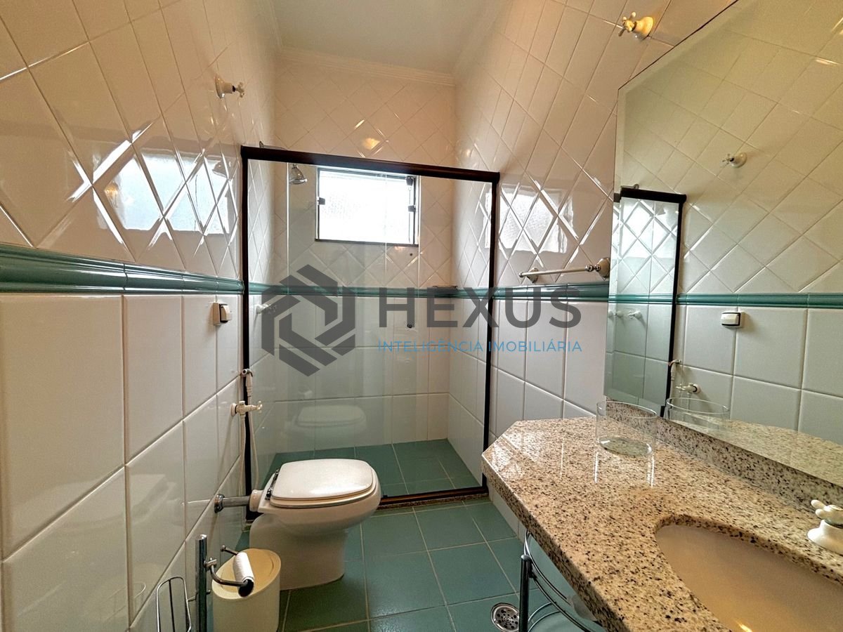 Foto 35 de Casa reformada com piscina e área gourmet no Jardim Acapulco, Guarujá