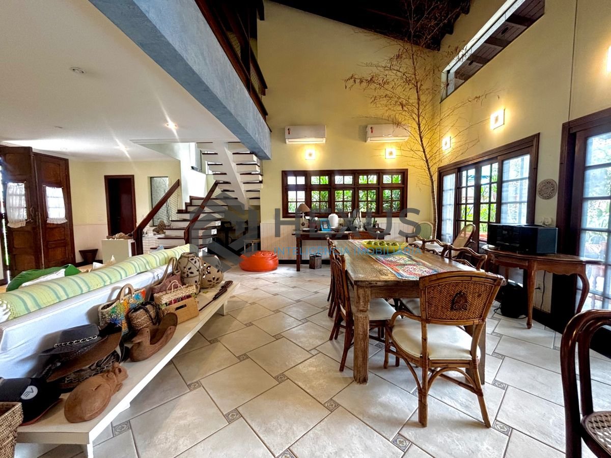Foto 49 de Casa reformada com piscina e área gourmet no Jardim Acapulco, Guarujá