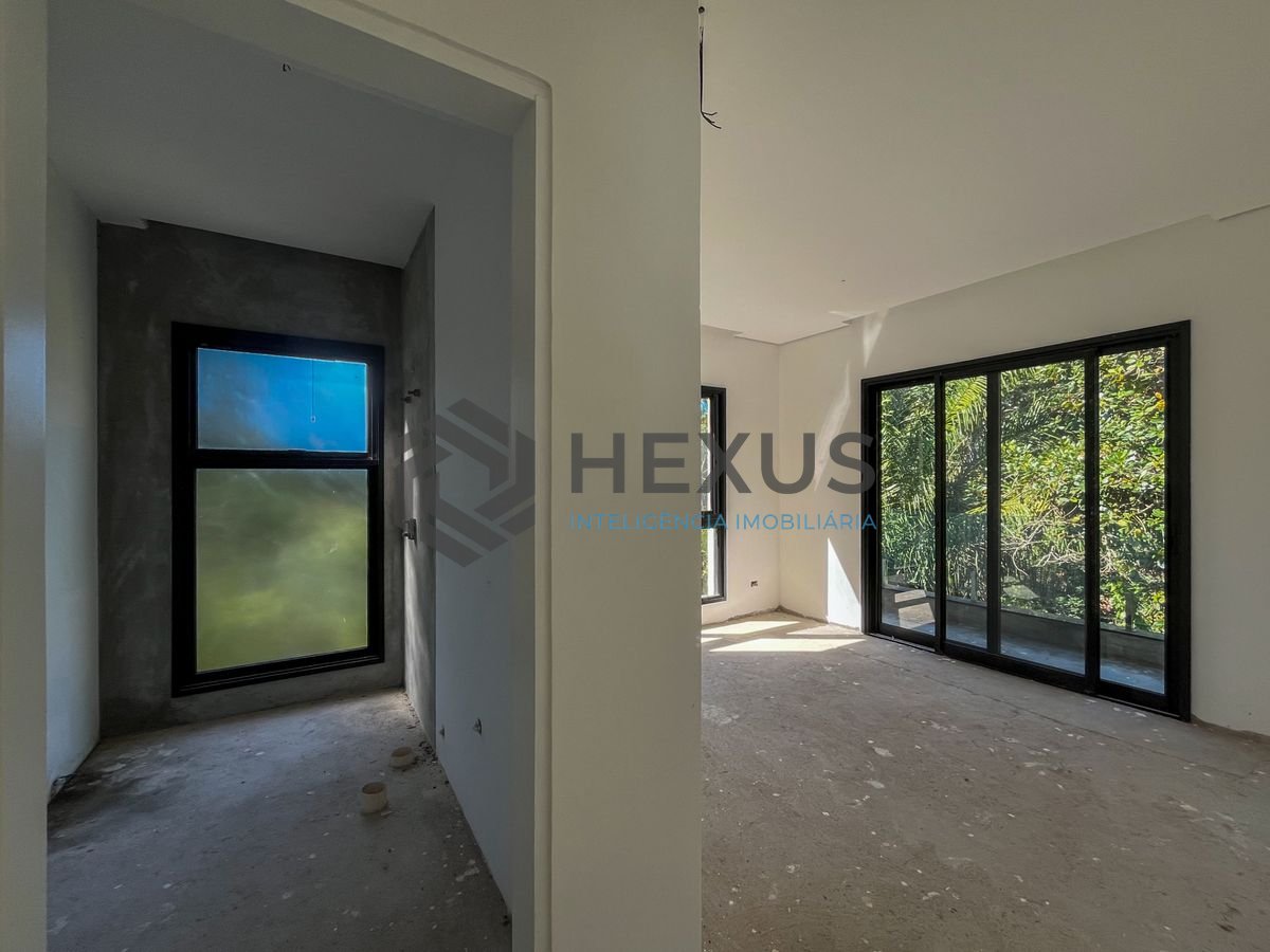 Foto 53 de Casa nova Tela em Branco, 300 mts da praia, no Condomínio Iporanga, Guarujá, SP