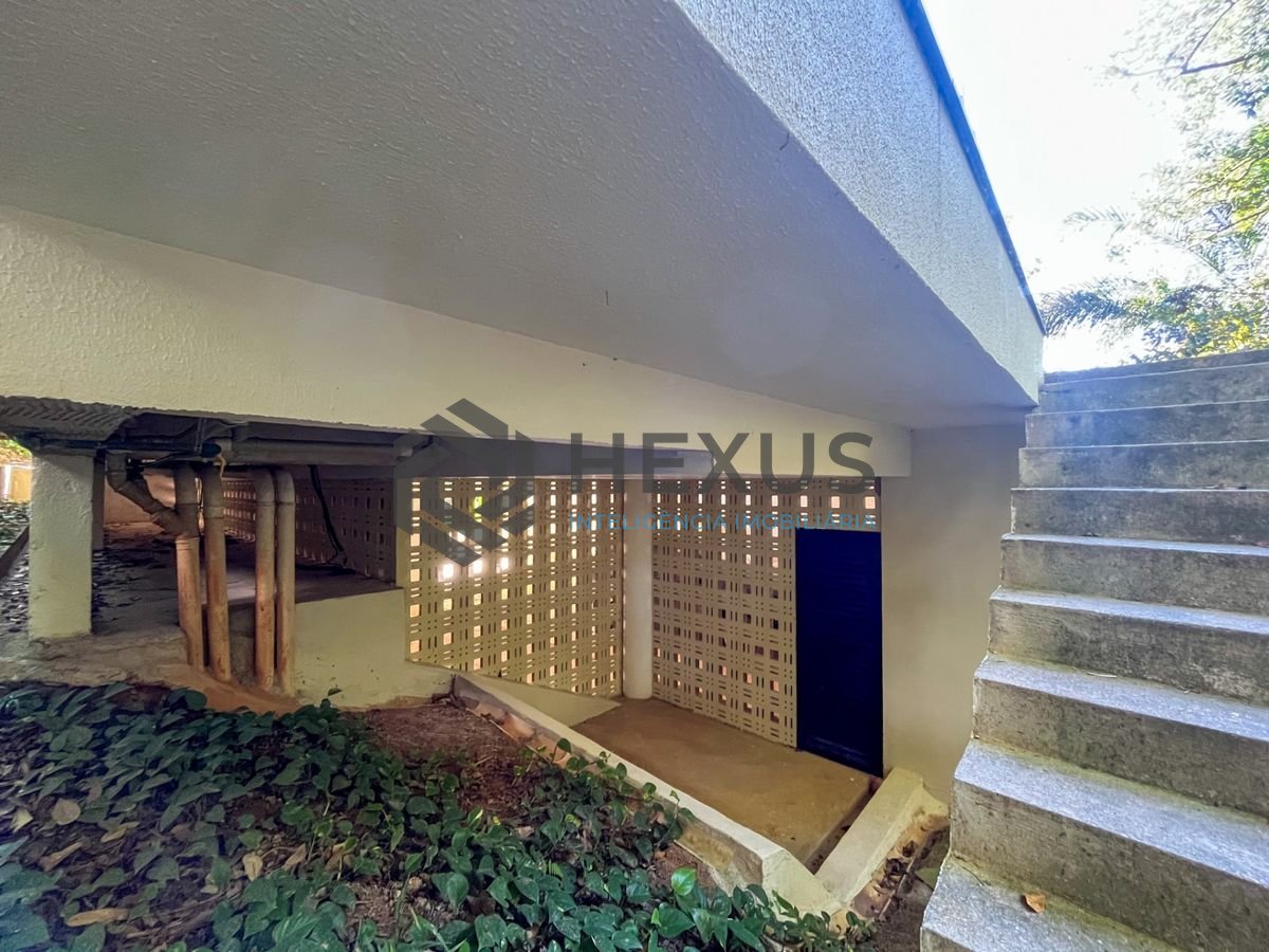 Foto 26 de Casa nova Tela em Branco, 300 mts da praia, no Condomínio Iporanga, Guarujá, SP