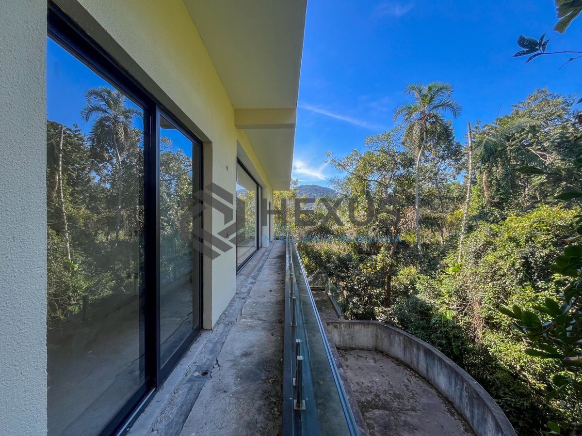Foto 59 de Casa nova Tela em Branco, 300 mts da praia, no Condomínio Iporanga, Guarujá, SP