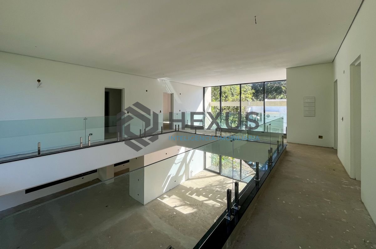 Foto 35 de Casa nova Tela em Branco, 300 mts da praia, no Condomínio Iporanga, Guarujá, SP