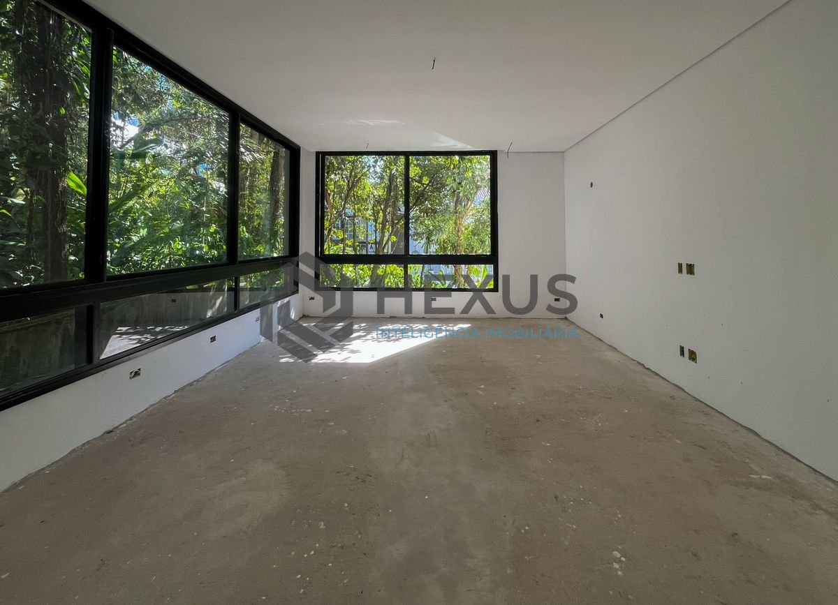 Foto 13 de Casa nova Tela em Branco, 300 mts da praia, no Condomínio Iporanga, Guarujá, SP