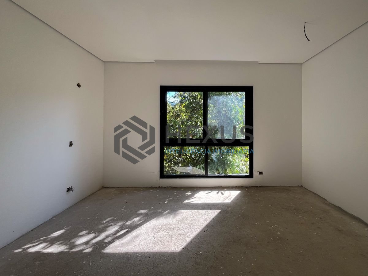 Foto 44 de Casa nova Tela em Branco, 300 mts da praia, no Condomínio Iporanga, Guarujá, SP