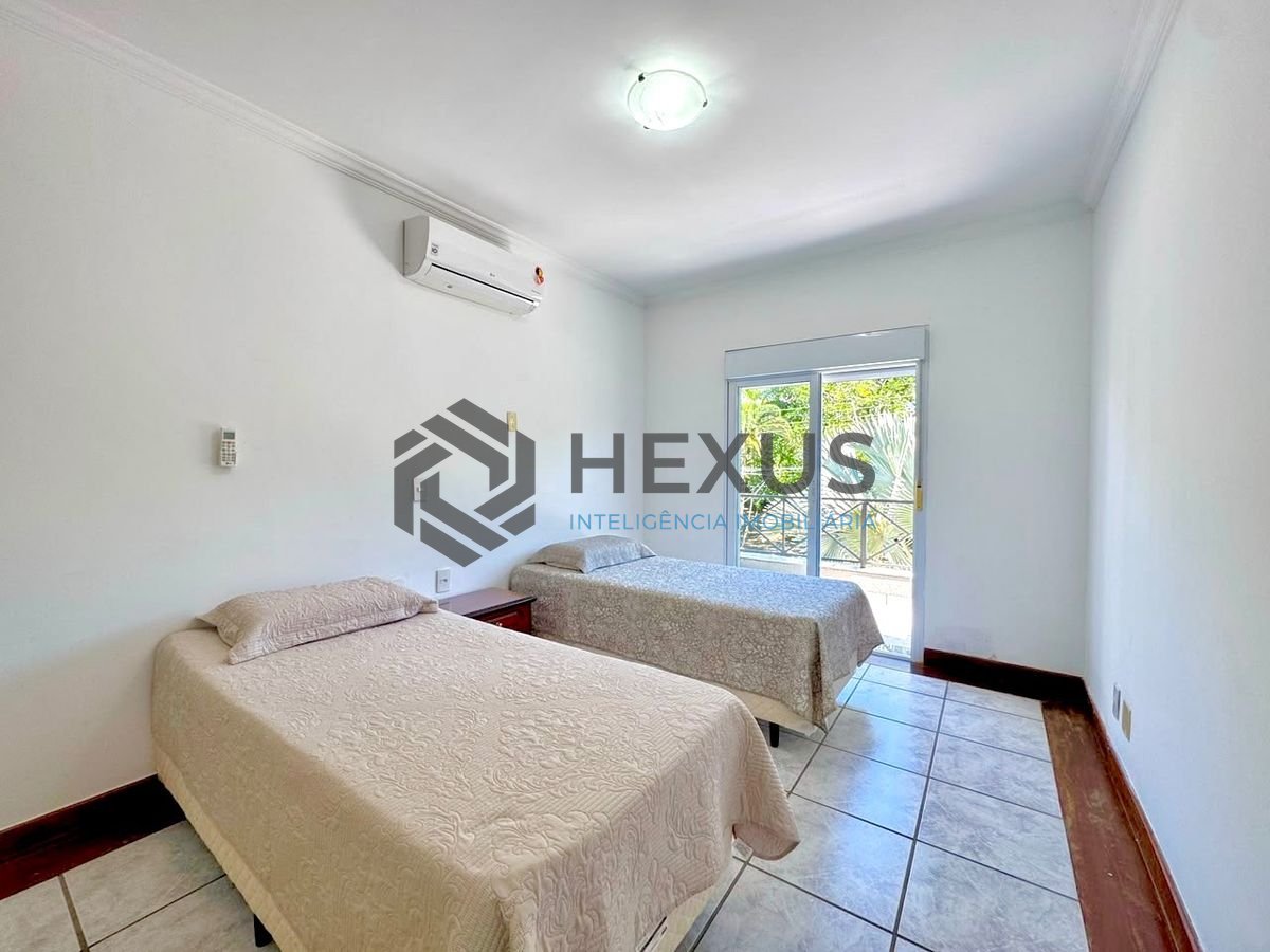 Foto 36 de Casa de alto padrão com piscina e área gourmet no Jardim Acapulco, Guarujá