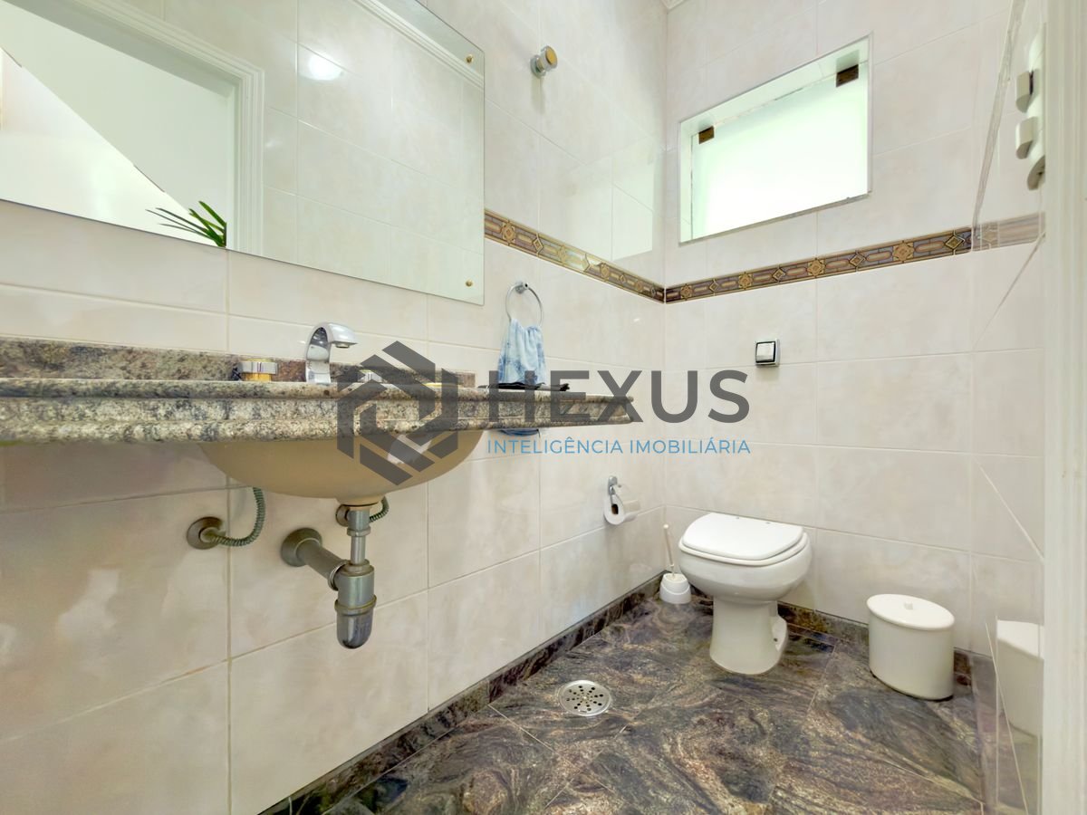Foto 19 de Casa de alto padrão com piscina e área gourmet no Jardim Acapulco, Guarujá