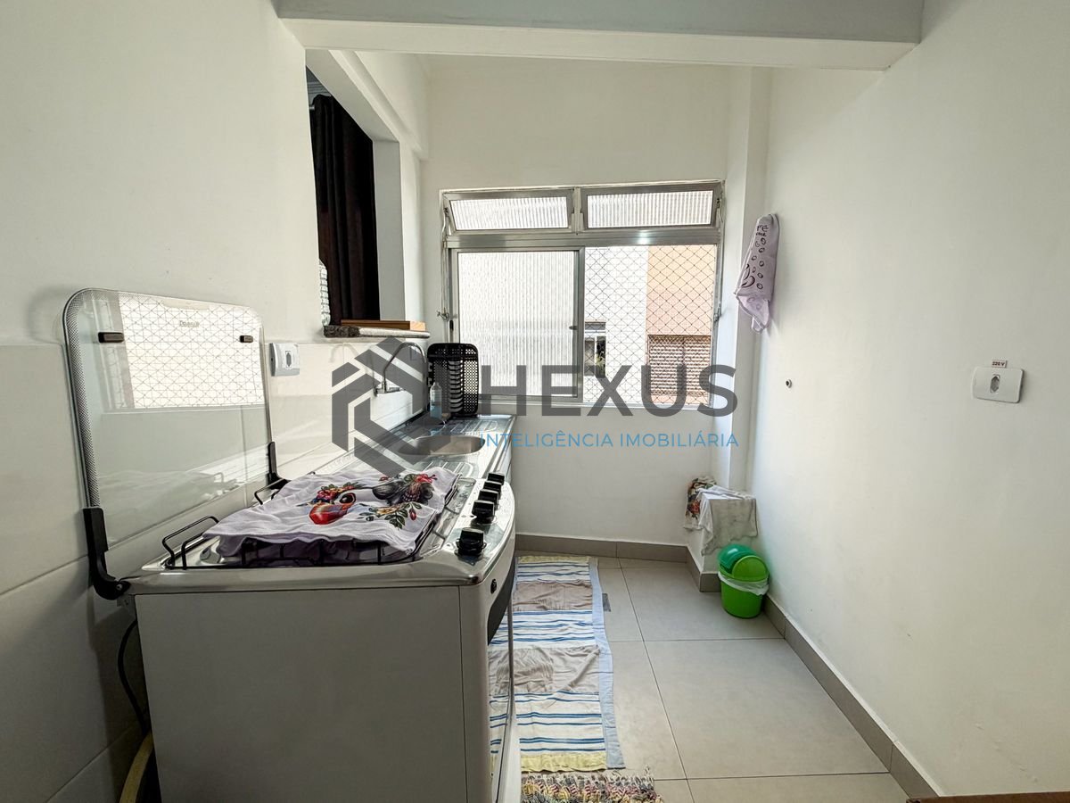 Foto 9 de Apartamento com varanda na região da Vila Julia na Enseada, Guarujá