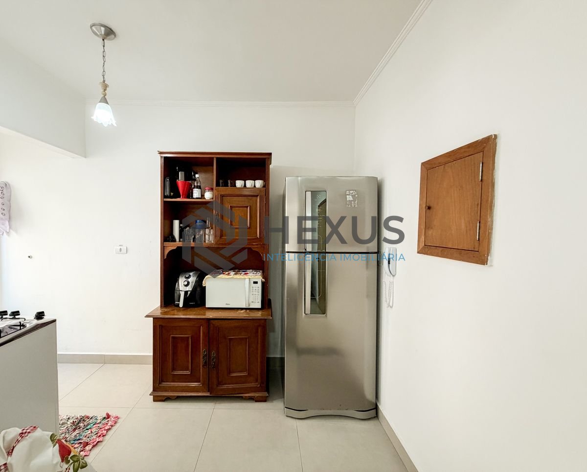 Foto 5 de Apartamento com varanda na região da Vila Julia na Enseada, Guarujá