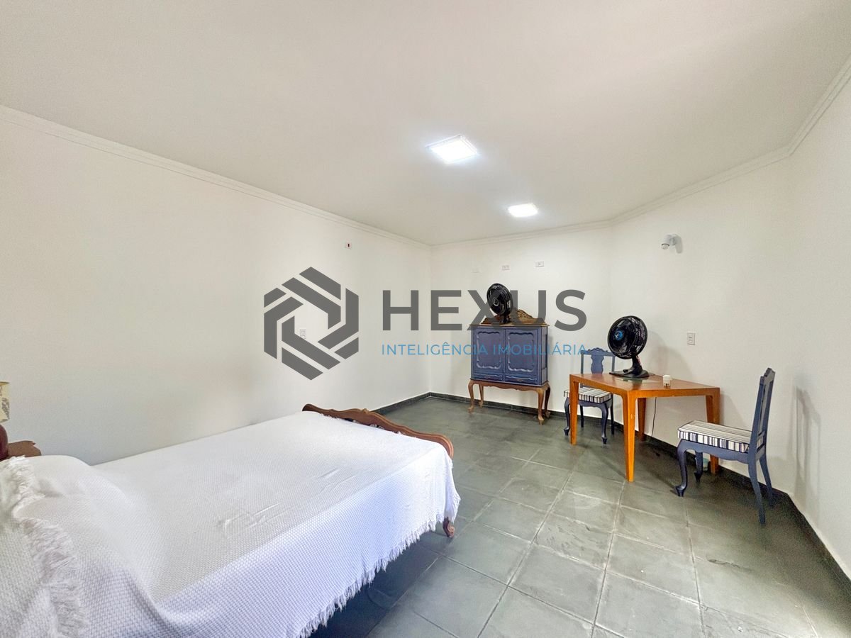 Foto 18 de Casa reformada com piscina e área gourmet no Jardim Acapulco, Guarujá