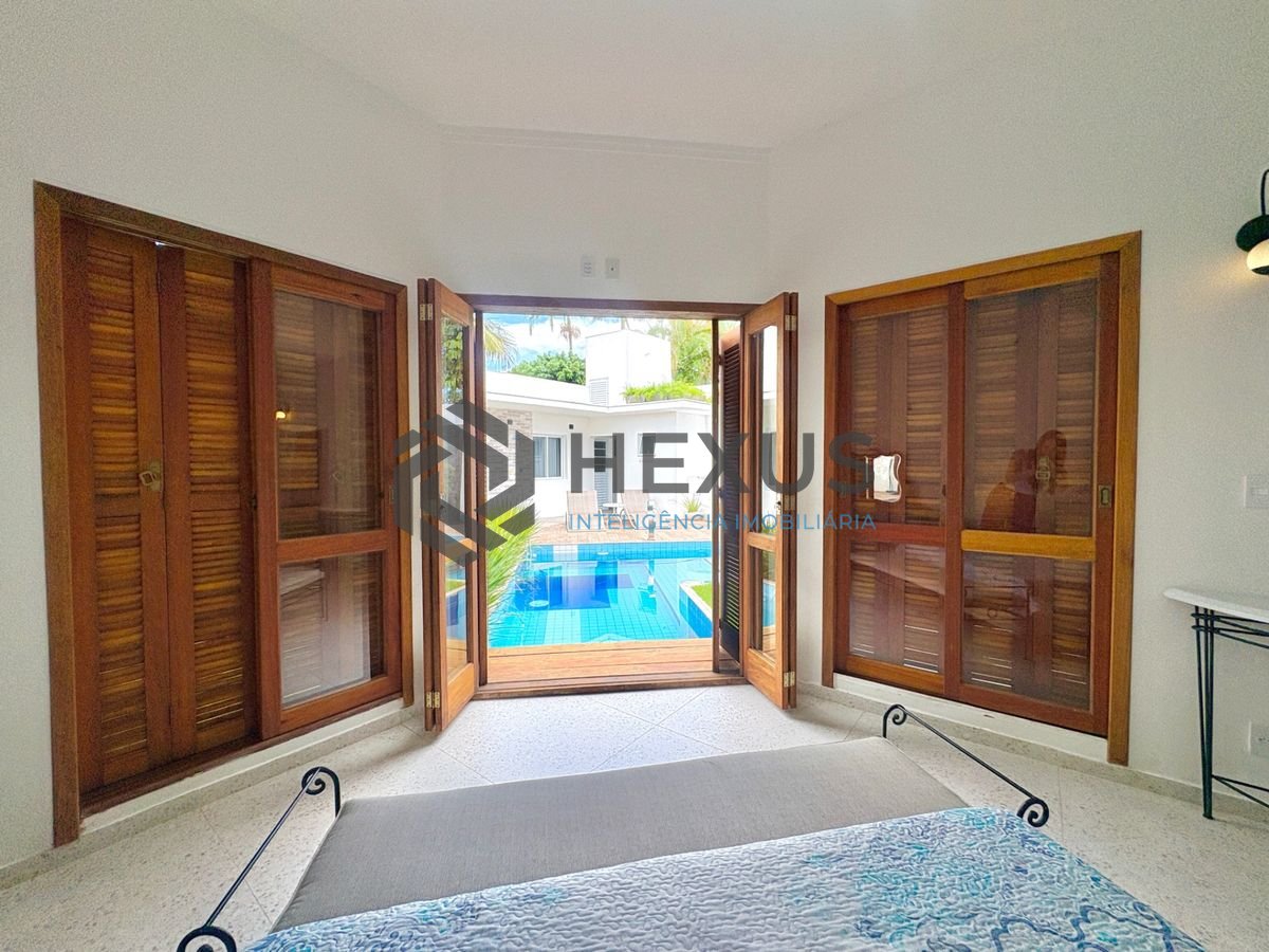 Foto 37 de Casa reformada com piscina e área gourmet no Jardim Acapulco, Guarujá