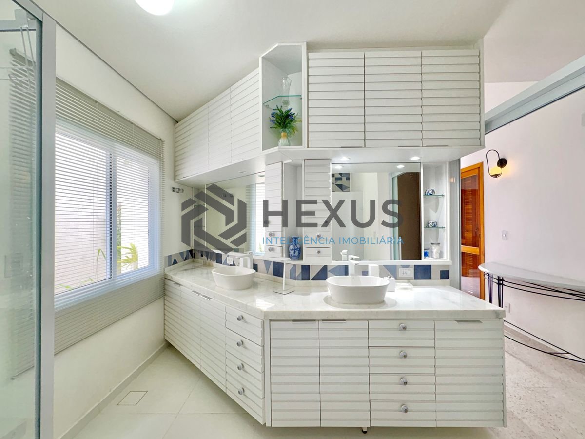 Foto 40 de Casa reformada com piscina e área gourmet no Jardim Acapulco, Guarujá