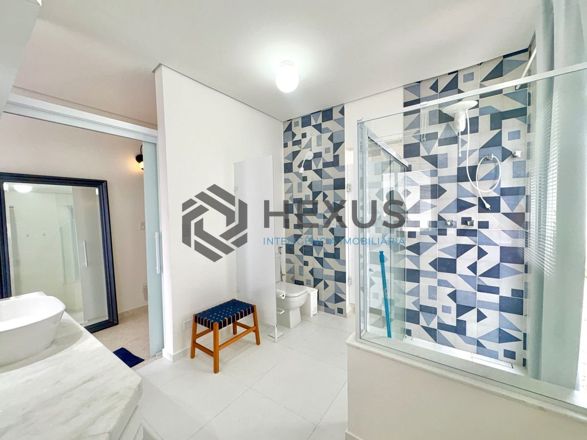 Foto 42 de Casa reformada com piscina e área gourmet no Jardim Acapulco, Guarujá