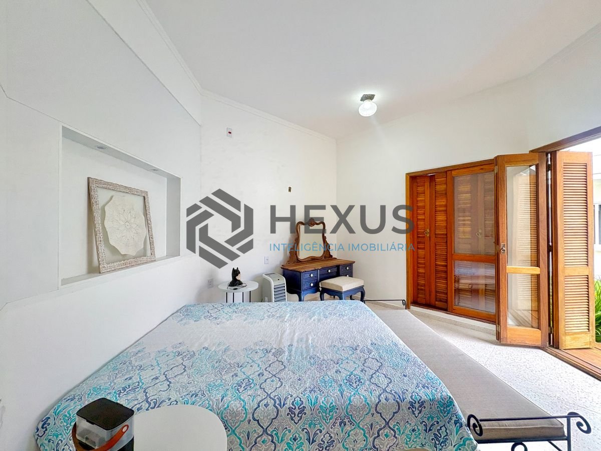 Foto 34 de Casa reformada com piscina e área gourmet no Jardim Acapulco, Guarujá