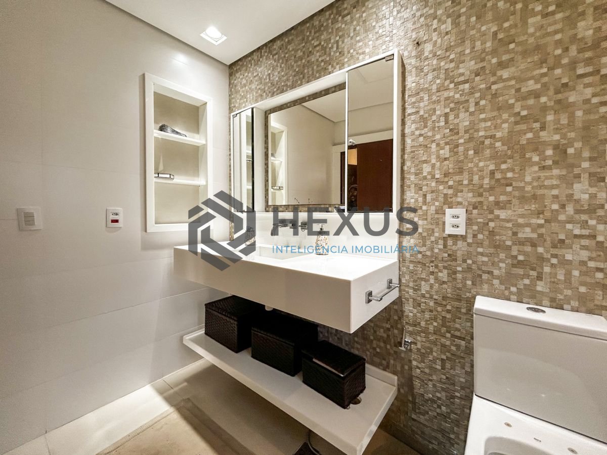 Foto 49 de Casa reformada de alto padrão no Condomínio Granville na Enseada, Guarujá