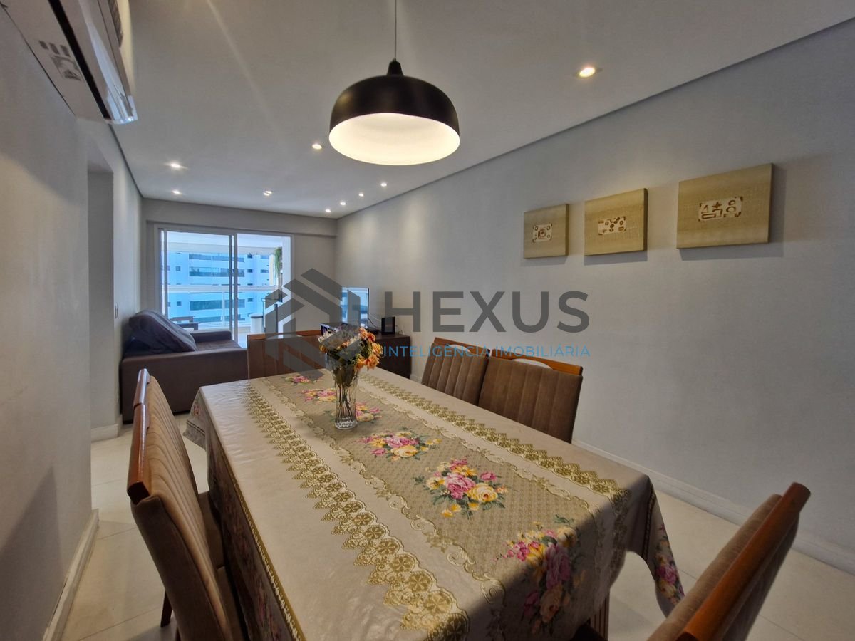Foto 5 de Apartamento reformado com varanda gourmet vista mar na beira mar no Jardim Astúrias, Guarujá