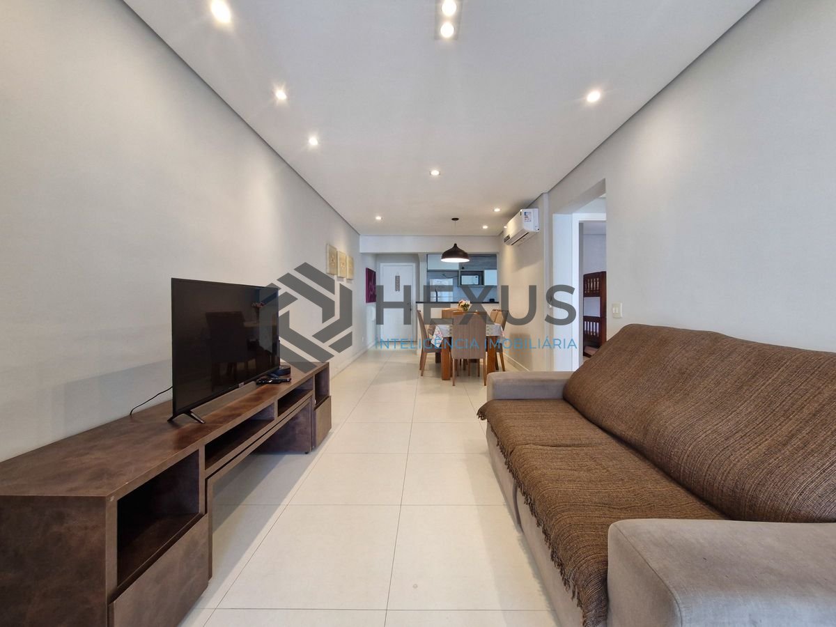 Foto 3 de Apartamento reformado com varanda gourmet vista mar na beira mar no Jardim Astúrias, Guarujá