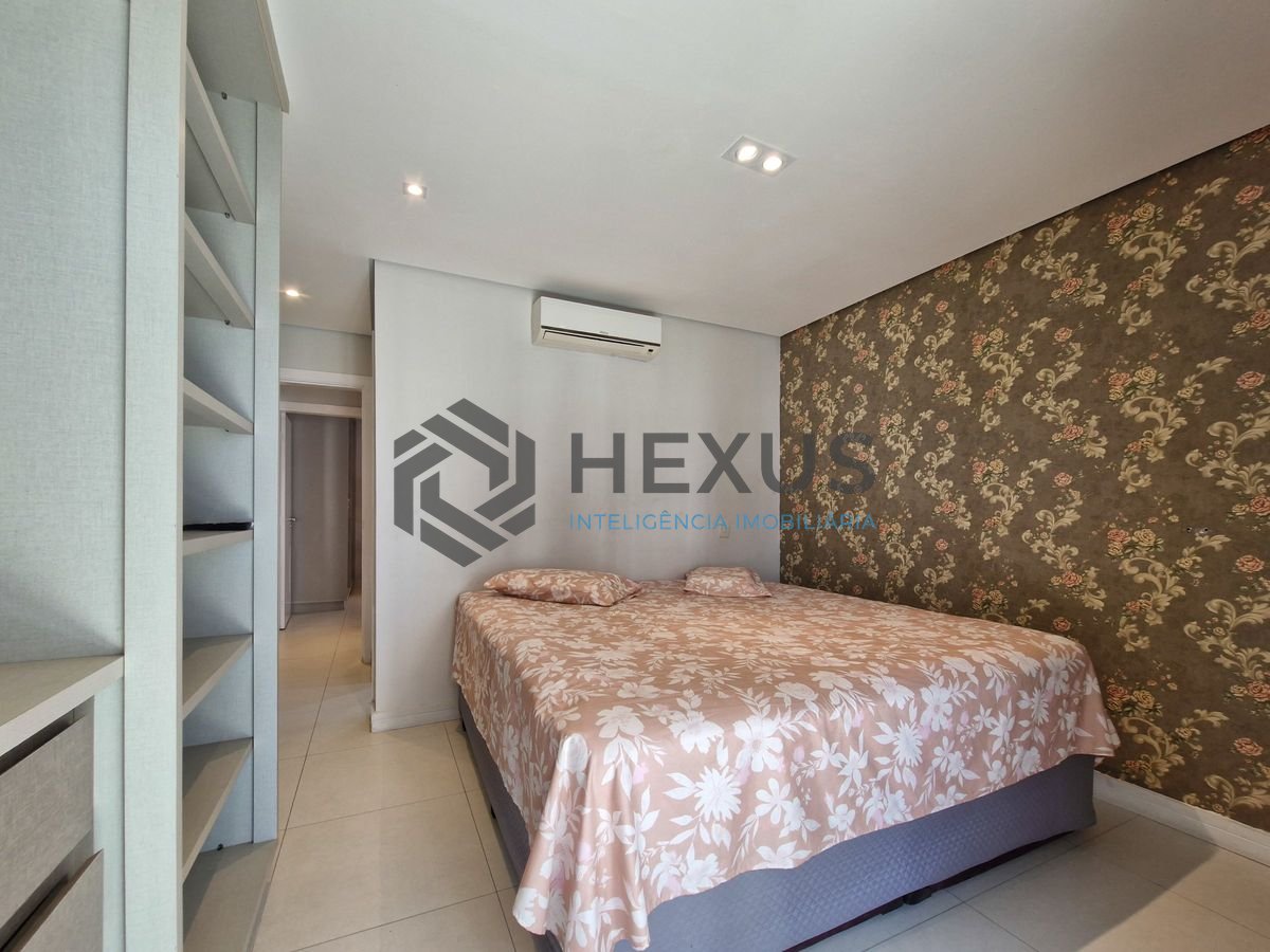 Foto 15 de Apartamento reformado com varanda gourmet vista mar na beira mar no Jardim Astúrias, Guarujá