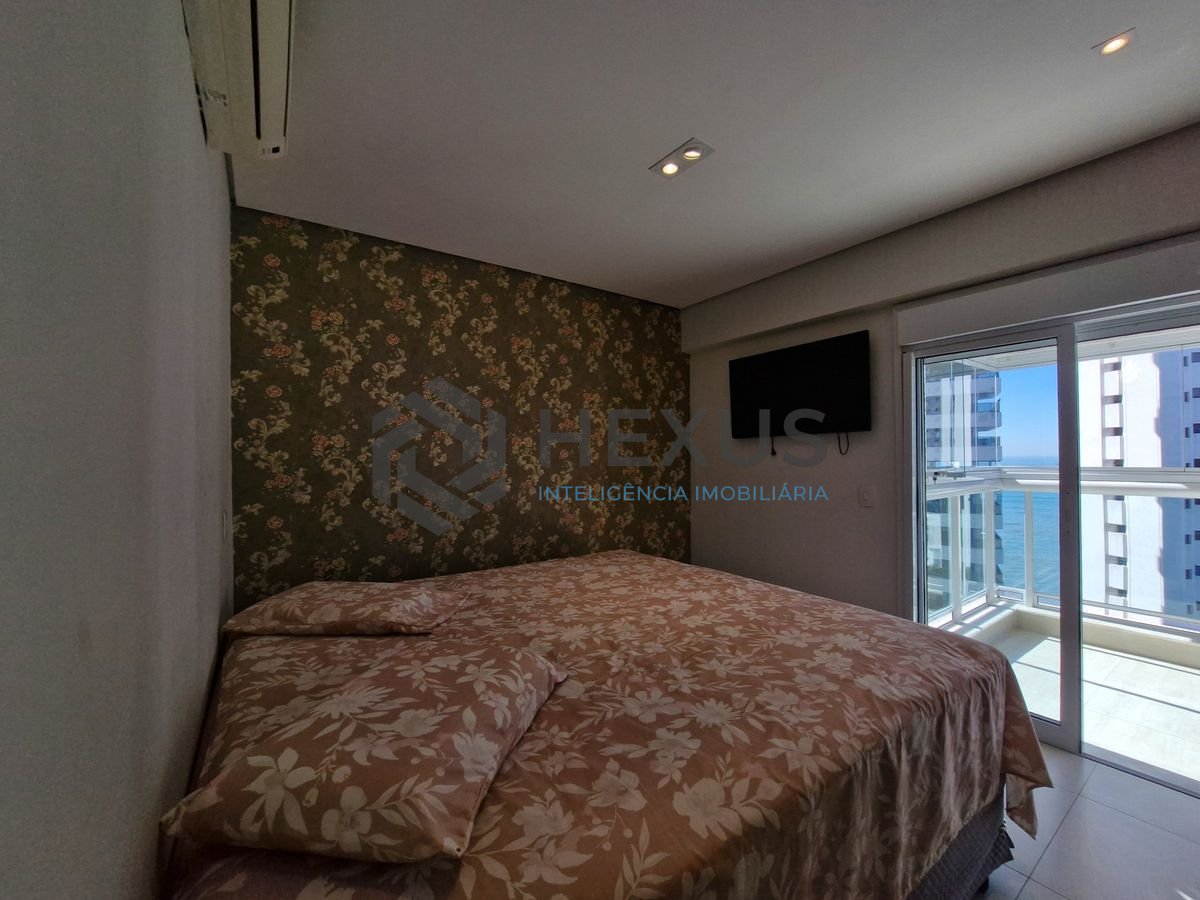 Foto 19 de Apartamento reformado com varanda gourmet vista mar na beira mar no Jardim Astúrias, Guarujá