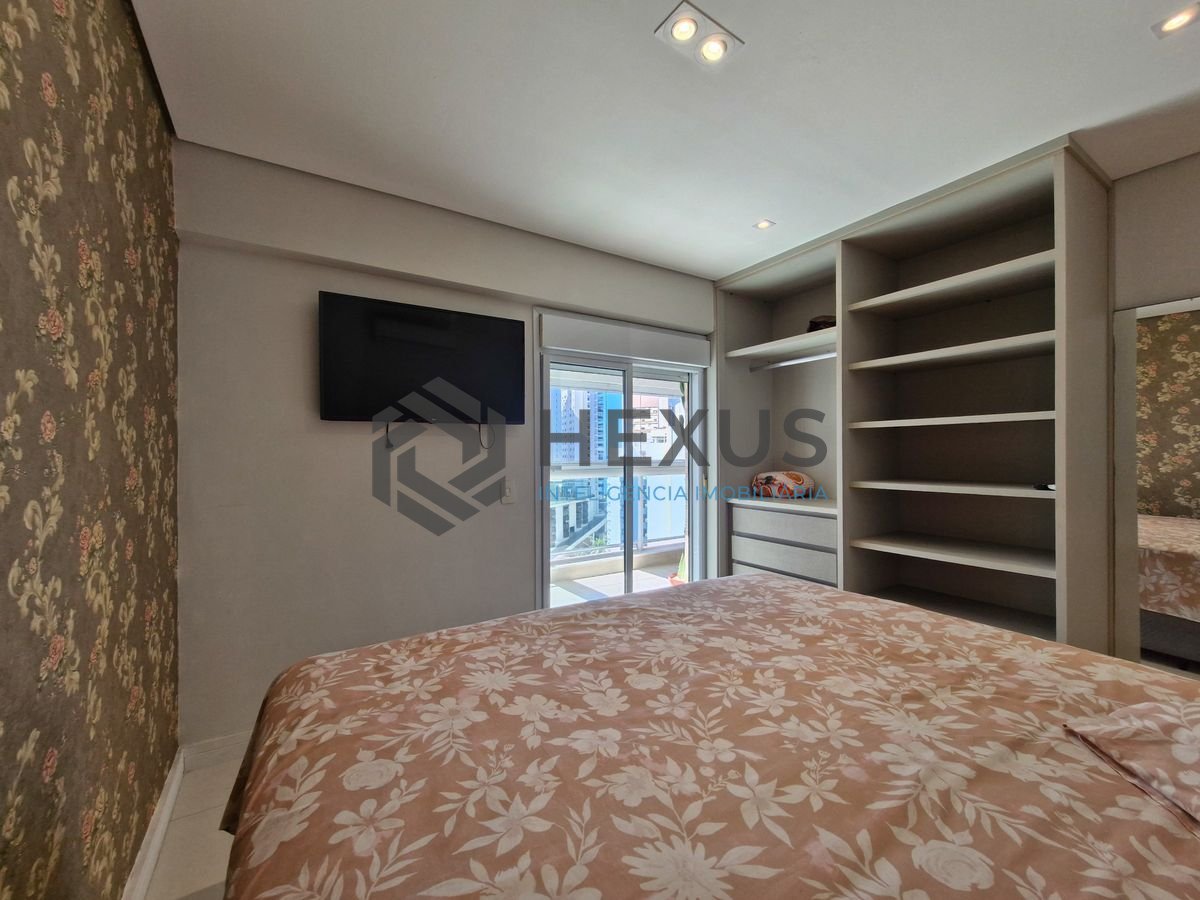 Foto 18 de Apartamento reformado com varanda gourmet vista mar na beira mar no Jardim Astúrias, Guarujá
